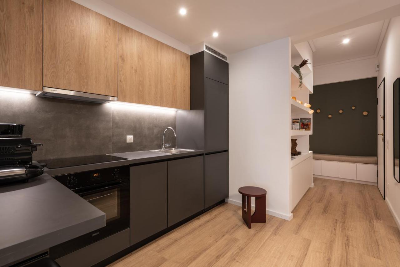 Unique 2 Bedrooms Apartment, Steps To Plaka And City Center Athens Exterior photo