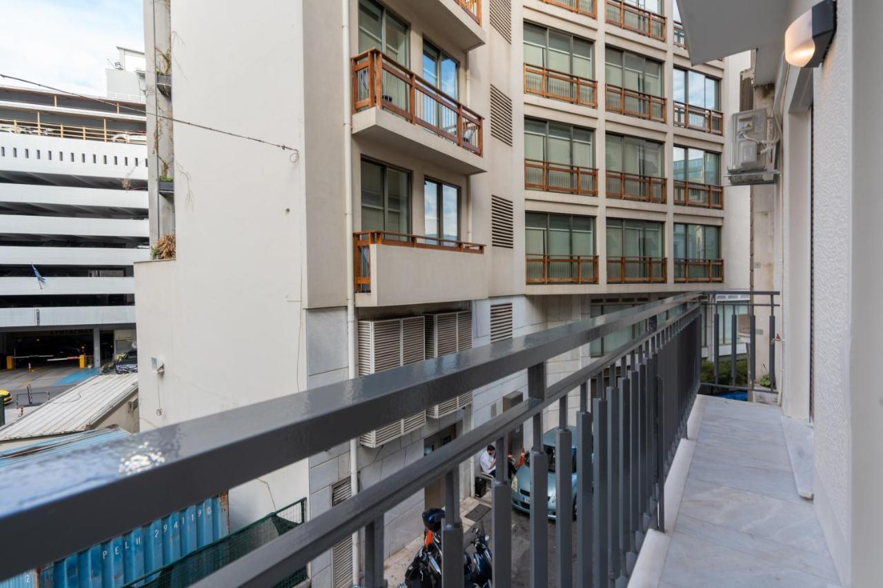 Unique 2 Bedrooms Apartment, Steps To Plaka And City Center Athens Exterior photo