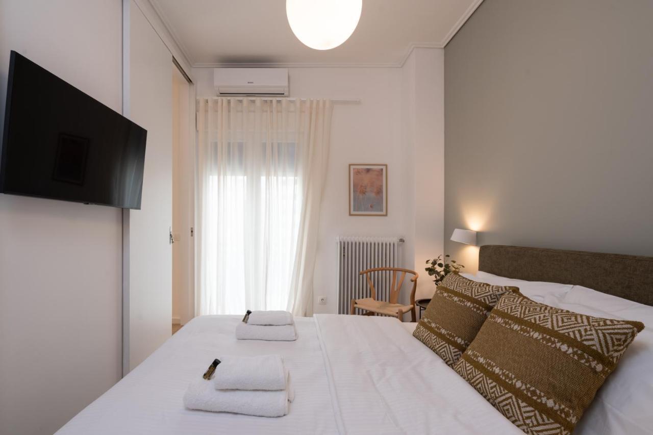 Unique 2 Bedrooms Apartment, Steps To Plaka And City Center Athens Exterior photo